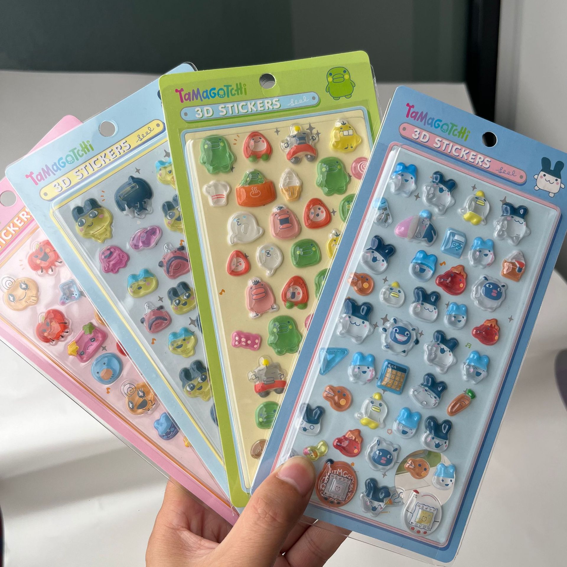 Laptop Accessories Wholesale - Urocze naklejki 3D Tamagotchi, retro cyfrowy