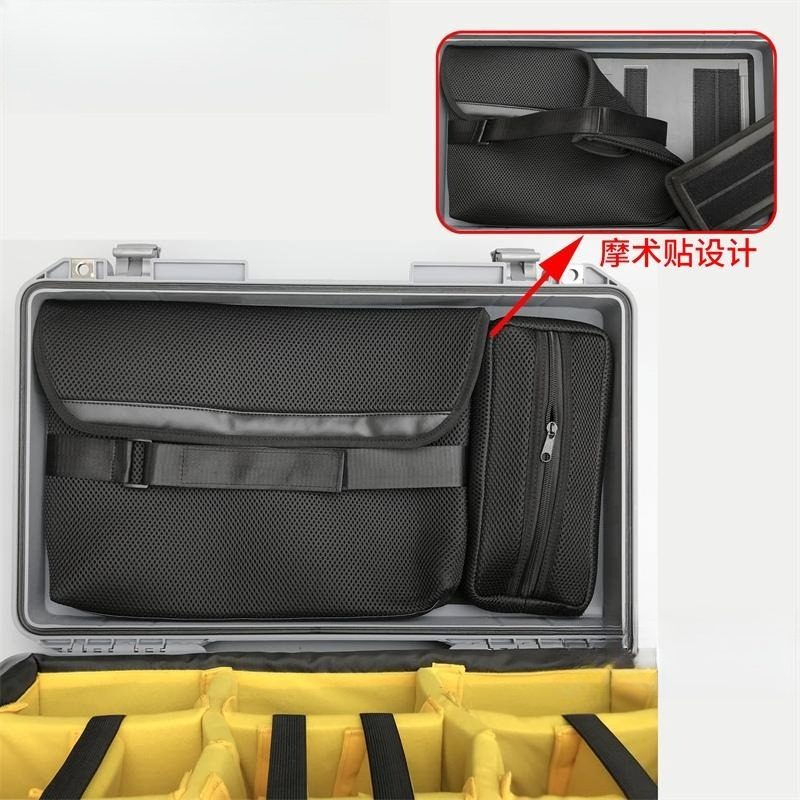 1560 Akcesoria do twardej wali – Laptop Accessories Kit Bag recenzja i cena