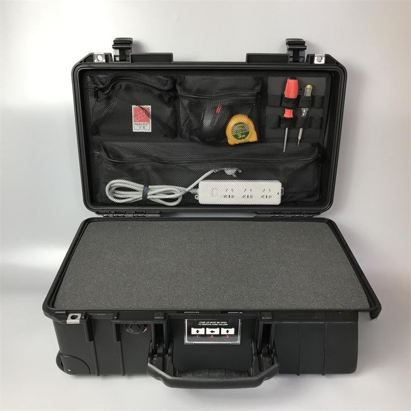 1560 Akcesoria do twardej wali – Laptop Accessories Kit Bag recenzja i cena